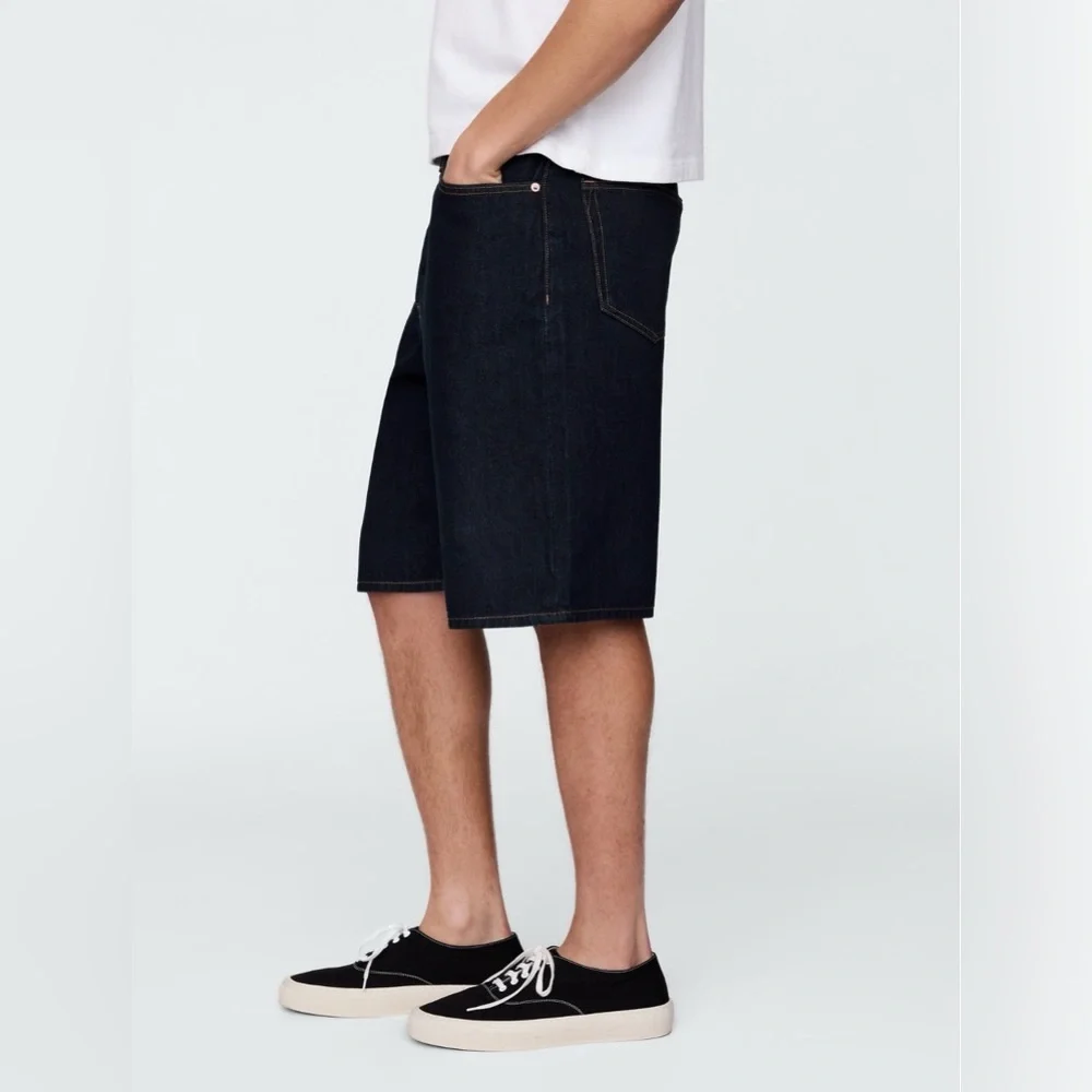 Gap 10.5” Baggy Denim Shorts